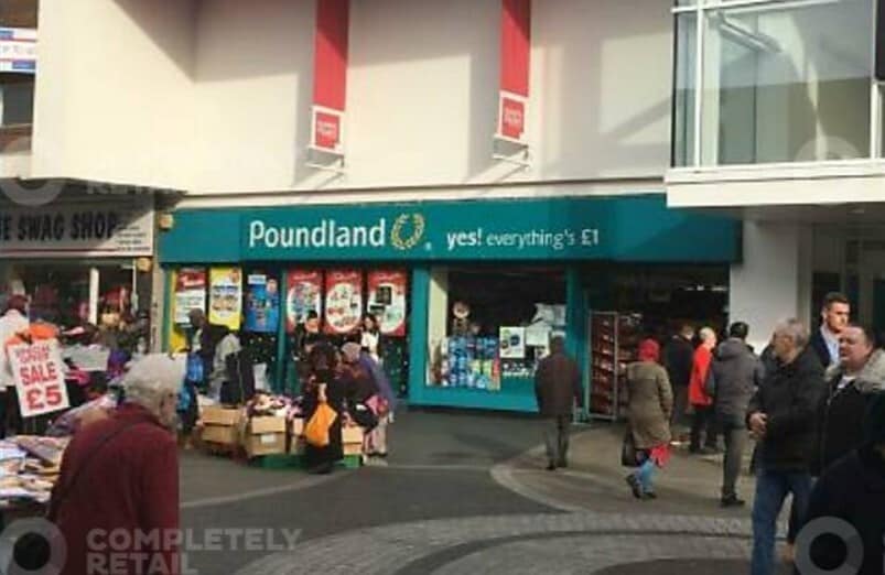 High St, West Bromwich to rent Building Photo- Image 1 of 1