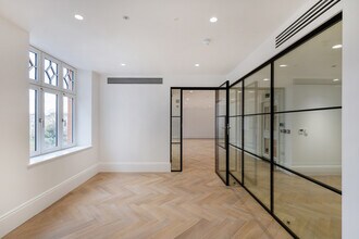 51 Sloane St, London to rent Interior Photo- Image 1 of 3