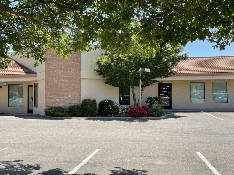 6409 Folsom Blvd, Sacramento, CA for rent - Building Photo - Image 2 of 16