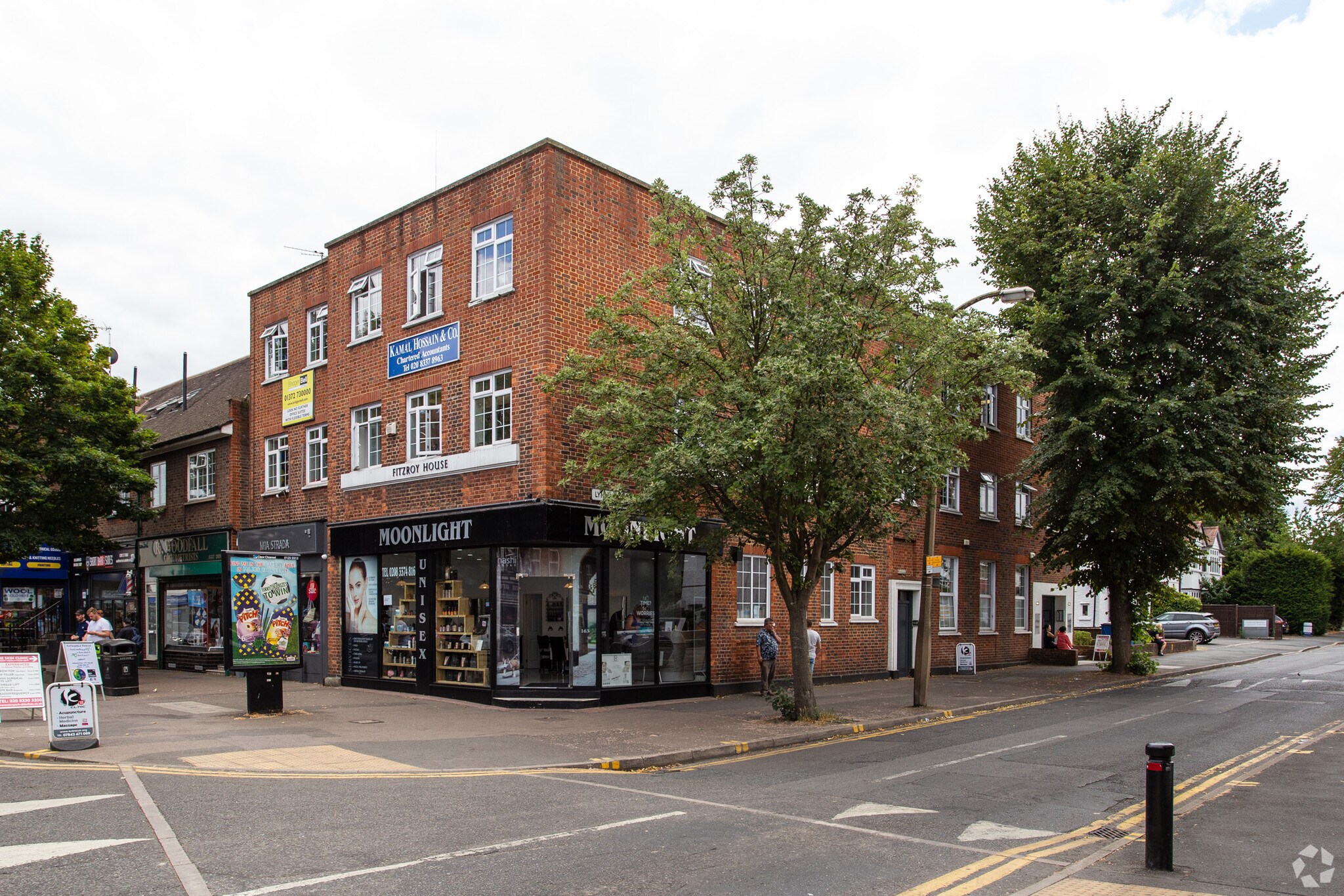 Lynwood Dr, Worcester Park for sale Primary Photo- Image 1 of 1