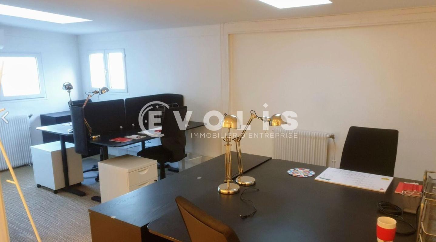 Office in Vanves to rent Interior Photo- Image 1 of 8