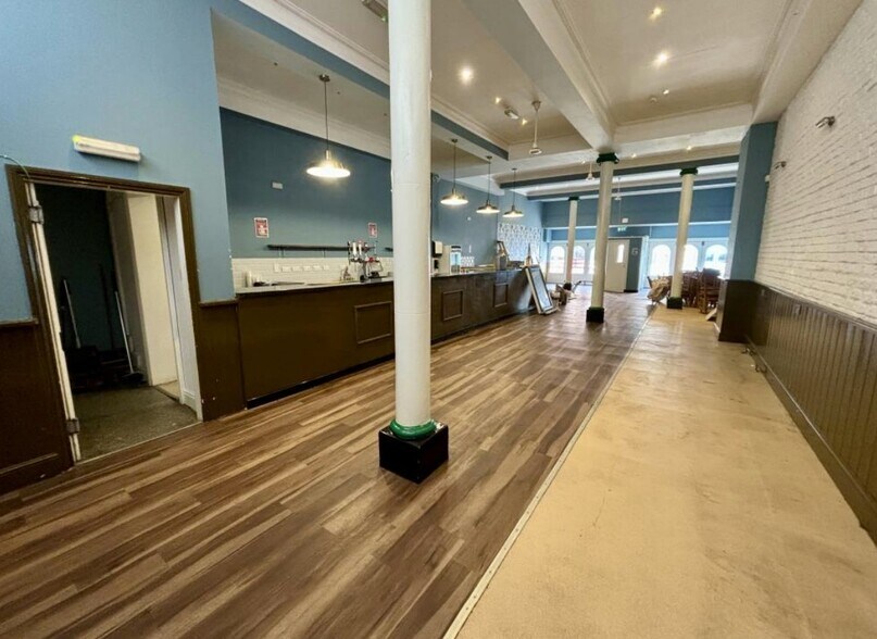 21 High St, Newport for sale - Interior Photo - Image 1 of 1