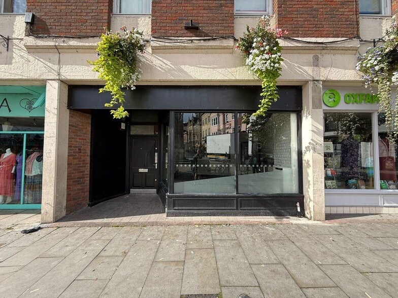 17-18 Market Pl, Glastonbury to rent - Building Photo - Image 1 of 6