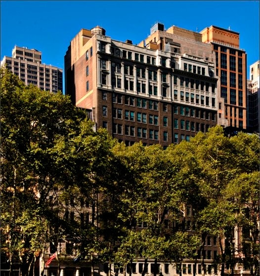 58 W 40th St, New York, NY to rent Building Photo- Image 1 of 4