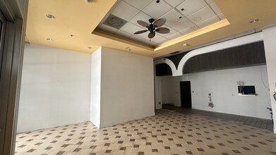 630 W 6th St, Los Angeles, CA for rent Interior Photo- Image 2 of 10