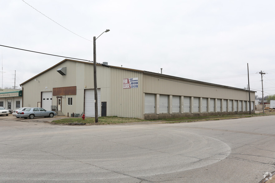 127-135 NW Van Buren St, Topeka, KS for sale - Building Photo - Image 3 of 9