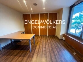 Office in Barcelona, Barcelona to rent Interior Photo- Image 2 of 15