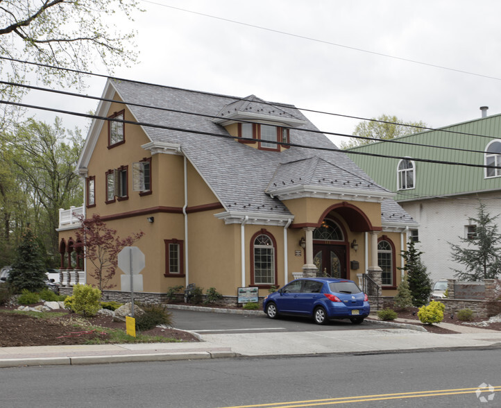 105 South Ave W, Cranford, NJ for sale - Primary Photo - Image 1 of 1