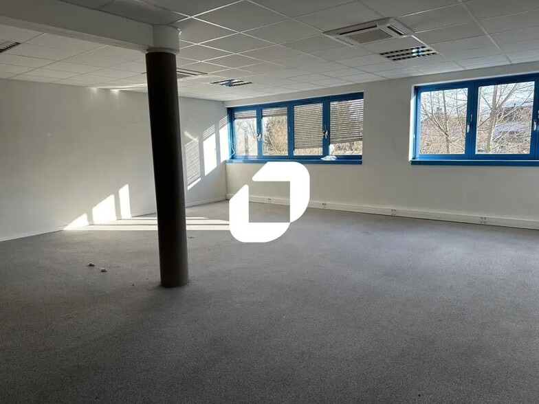 1 Rue René Laënnec, Schiltigheim to rent - Building Photo - Image 3 of 8