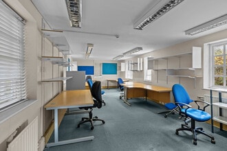 Horn Lane, Henfield to rent Interior Photo- Image 2 of 4