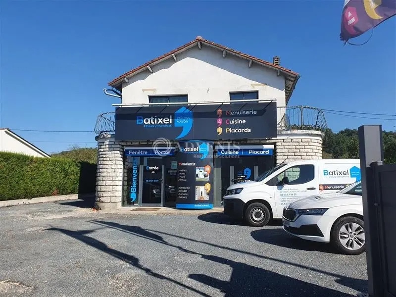 Location Commerce 90 m² - Photo 1