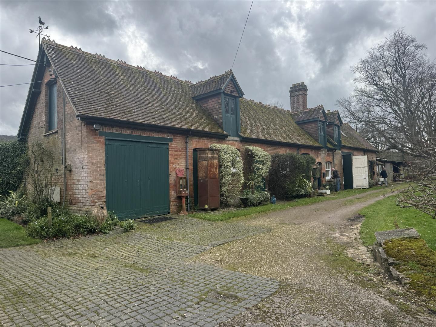 Blandford Rd, Shillingstone to rent Primary Photo- Image 1 of 5