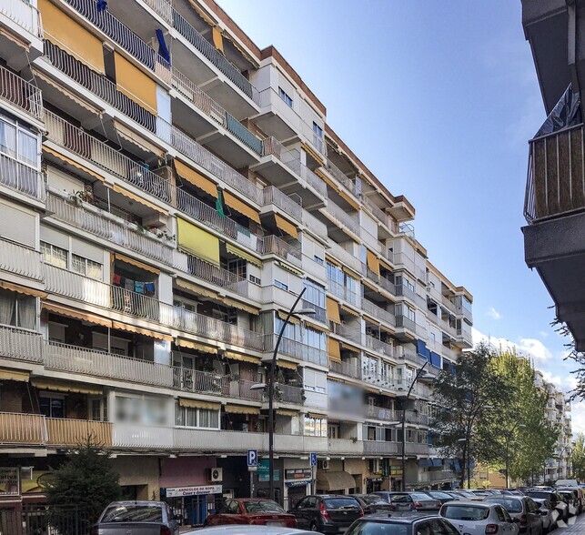 Calle Pintor Ribera, 7, Móstoles, Madrid for sale - Building Photo - Image 1 of 2