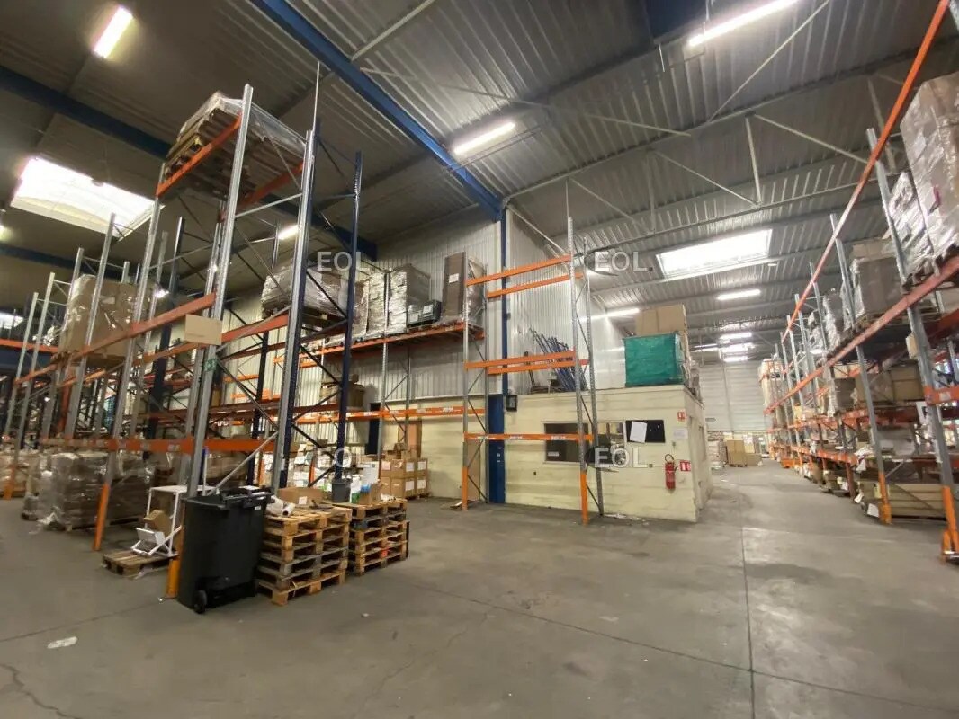 Industrial in Torcy to rent Interior Photo- Image 1 of 10