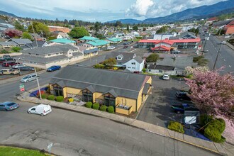 915 Main Ave, Tillamook, OR for rent Building Photo- Image 2 of 33