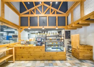 Retail in Alcorcón, Madrid to rent Interior Photo- Image 1 of 8