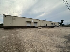 1814 N Market St, Shreveport, LA for rent Building Photo- Image 2 of 2