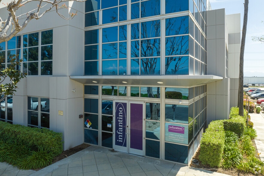 13489 Jurupa Ave, Fontana, CA to rent - Building Photo - Image 3 of 7