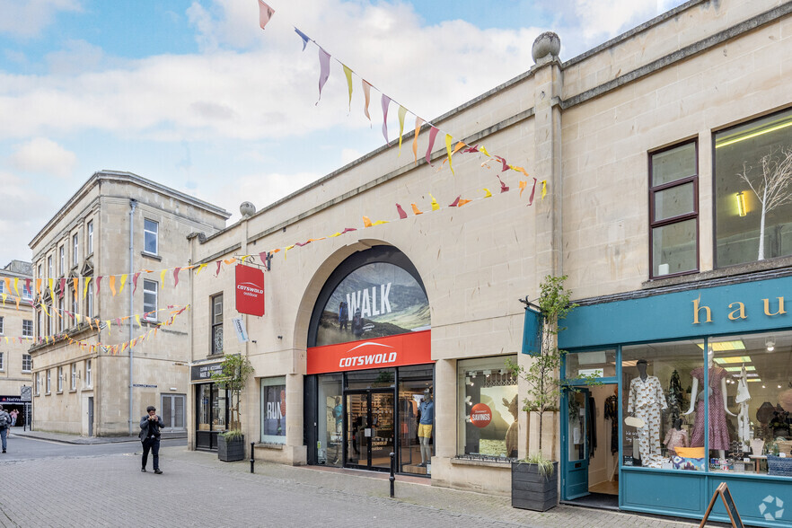 1-2 Abbeygate St, Bath for rent - Building Photo - Image 2 of 3