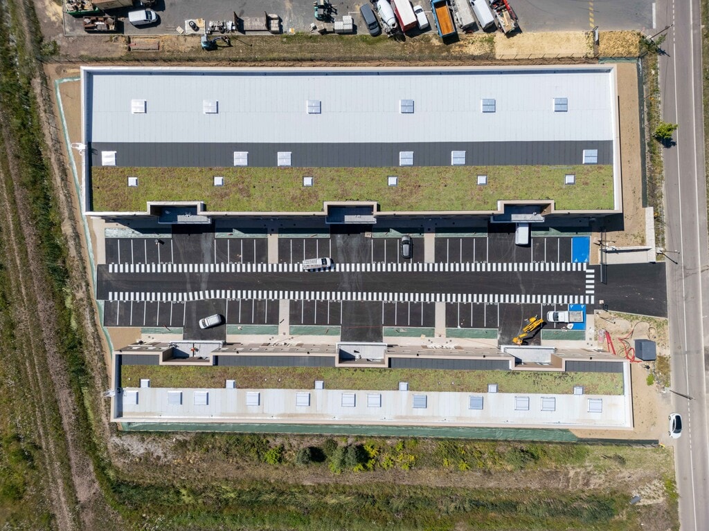 Vente Local d'activités 4 040 m² - Photo 1