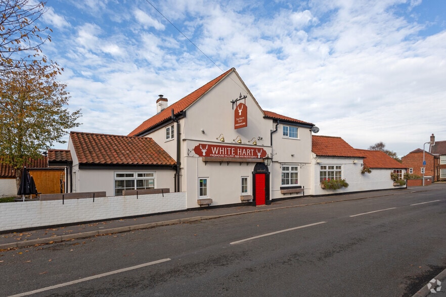 2 High St, North Scarle for sale - Primary Photo - Image 1 of 20