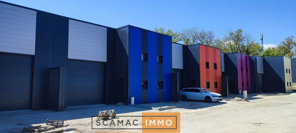 Light Industrial in Brières-les-Scellés for sale - Building Photo - Image 2 of 7