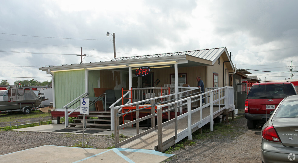 321 Laroussini St, Westwego, LA for sale - Building Photo - Image 3 of 17