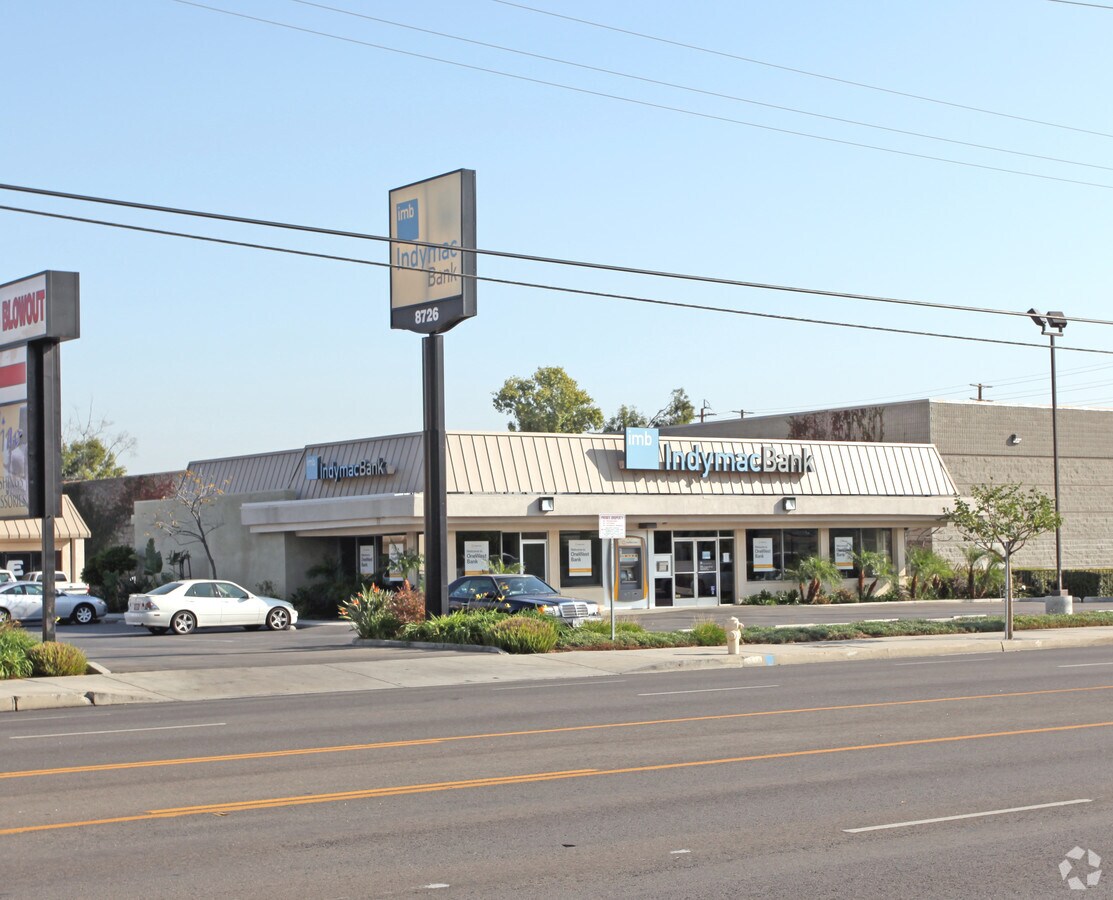 8726 Tampa Ave, Northridge 91324 Retail For Sale UK