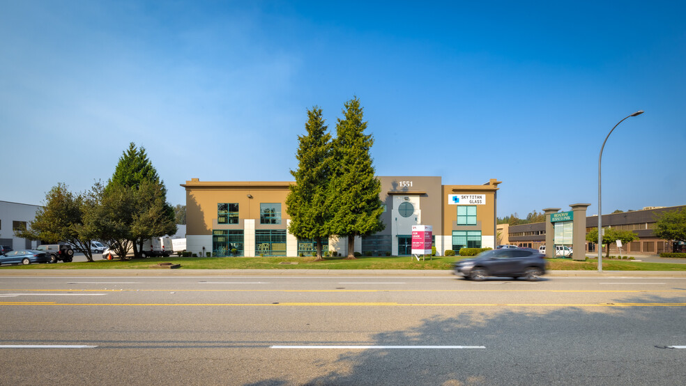 1551 Broadway St, Port Coquitlam, BC for rent - Building Photo - Image 1 of 3