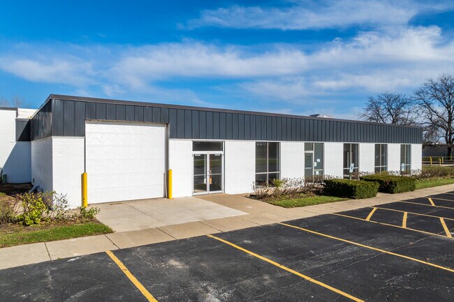 More details for 330 E Route 22, Lake Zurich, IL - Retail, Industrial to Rent