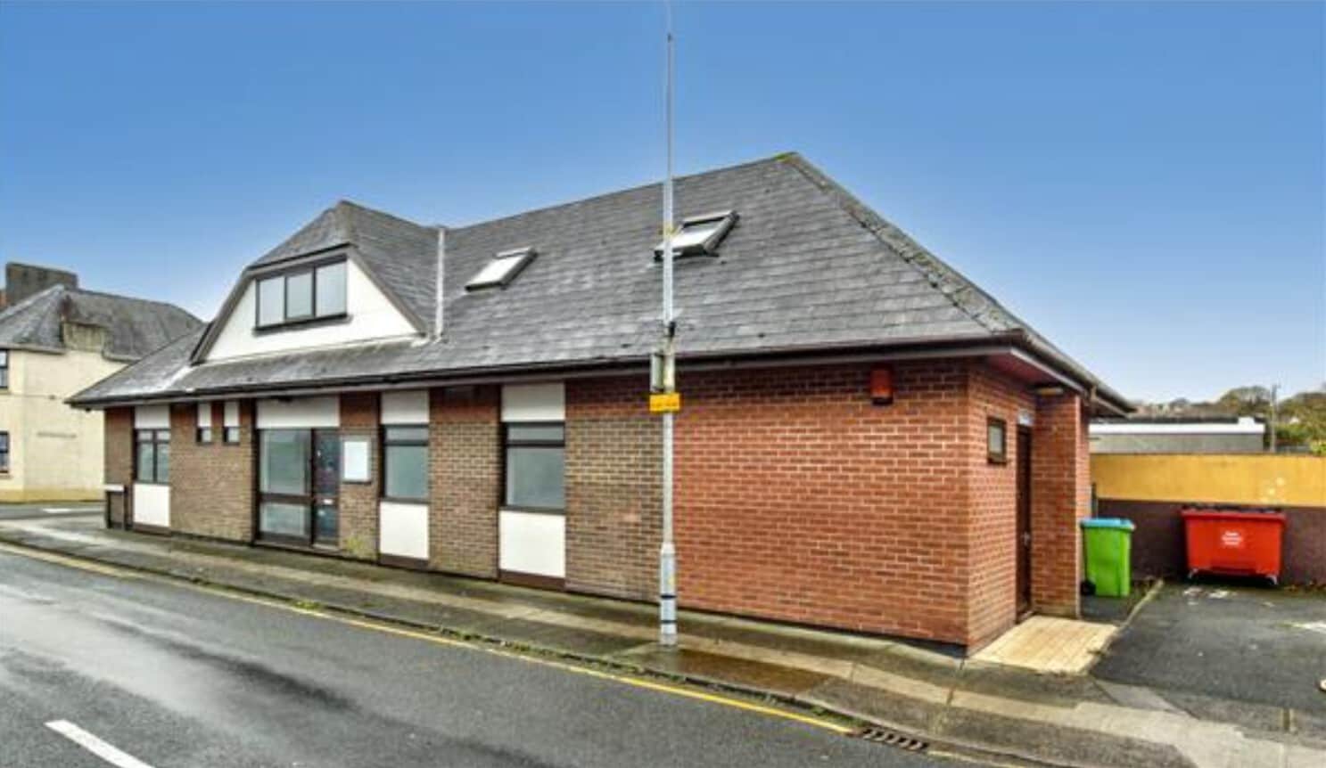 52 Dimond St, Pembroke Dock to rent Building Photo- Image 1 of 2