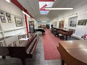 39 Holbeck Ln, Leeds to rent Interior Photo- Image 1 of 6