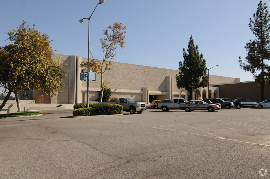 160 Carousel Mall, San Bernardino, CA for sale - Primary Photo - Image 1 of 1