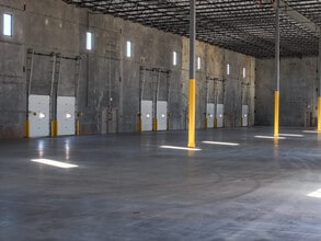 1 Barbiche Dr, Flemington, NJ to rent Interior Photo- Image 2 of 2