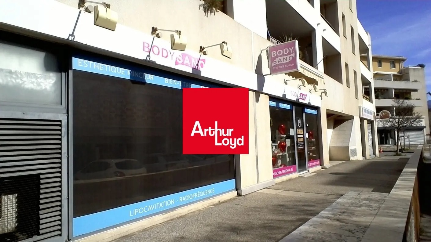 Avenue Gabriel Peri, Aubagne to rent Building Photo- Image 1 of 8