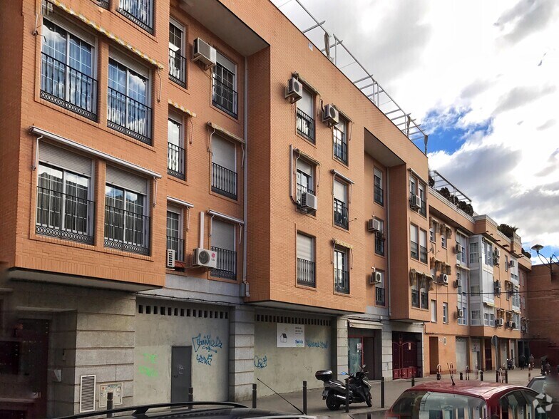 Co-working Space in Getafe, Madrid to rent - Primary Photo - Image 1 of 2