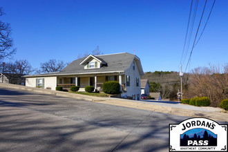 1811 Vichy Rd, Rolla, MO for sale Primary Photo- Image 1 of 1