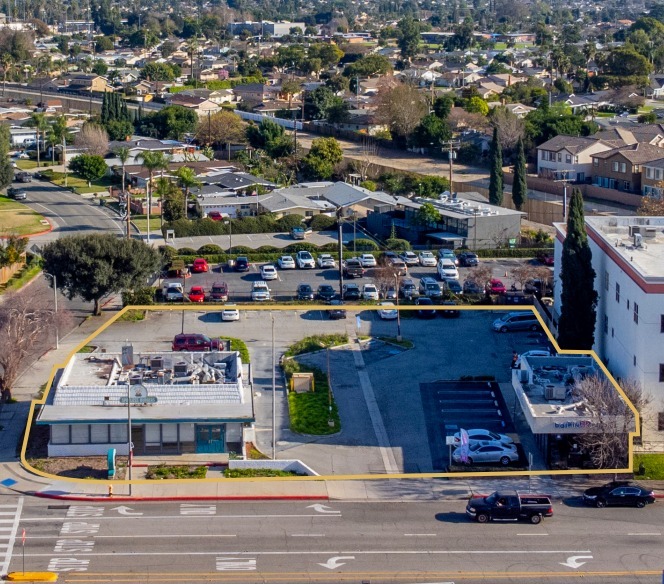 410 S Glendora Ave, West Covina, CA for sale - Primary Photo - Image 1 of 5