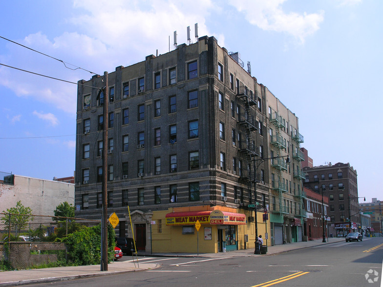 402 E 162nd St, Bronx, NY for sale - Primary Photo - Image 1 of 1