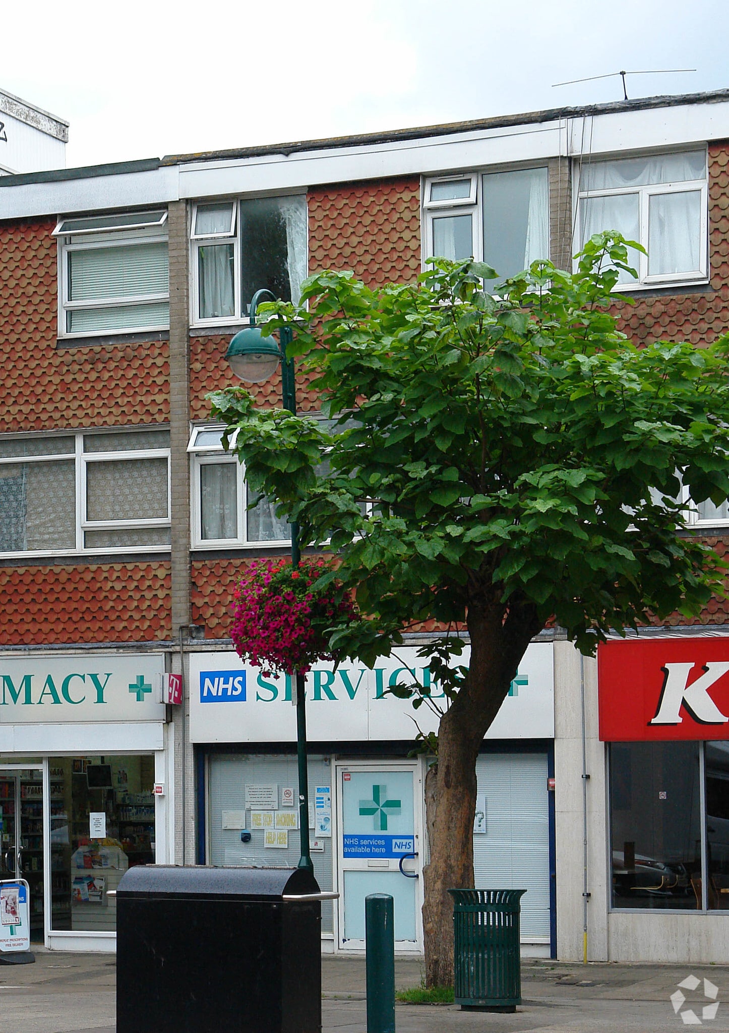 82 High St, West Drayton for sale Primary Photo- Image 1 of 1