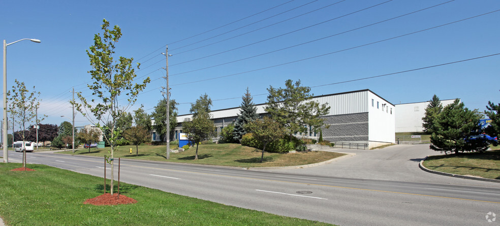 395 Westney Rd S, Ajax, ON for sale - Primary Photo - Image 1 of 1