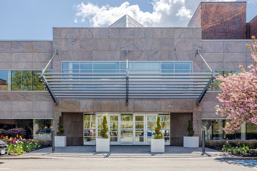 3 Allied Dr, Dedham, MA to rent - Building Photo - Image 2 of 23