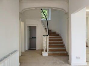 5 Church St, Hamilton to rent Interior Photo- Image 1 of 3