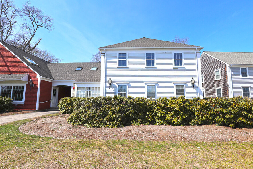 314 Gifford St, Falmouth, MA for rent - Building Photo - Image 1 of 20