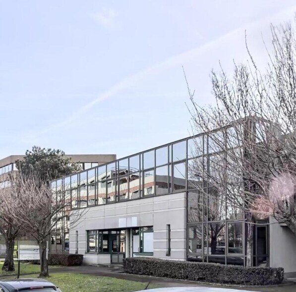 Rue Le Corbusier, Créteil to rent - Building Photo - Image 1 of 3