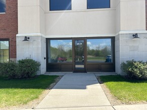 8121 Trillium Circle Ave, Grand Blanc, MI for rent Building Photo- Image 1 of 4