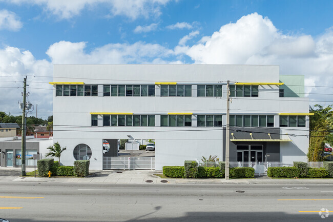 More details for 2200 SW 67th Ave, Miami, FL - Office/Medical for Rent