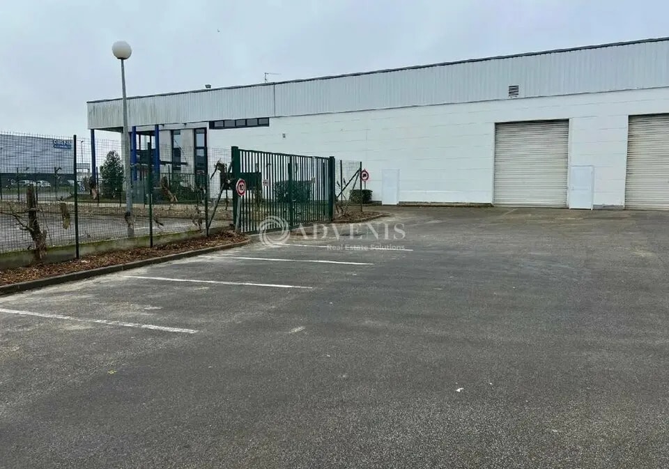 Location Entrepôt 500 m² à 700 m² - Photo 1