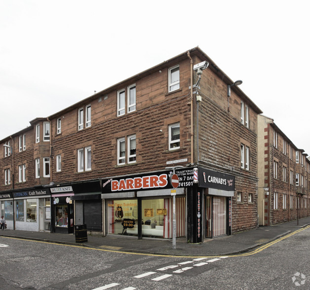 27-31 Church St, Port Glasgow for rent - Primary Photo - Image 1 of 2