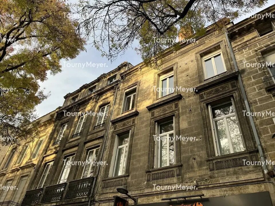 Retail in Bordeaux for sale Building Photo- Image 1 of 8
